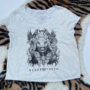 Sleep Token Womens Band Tee M White Graphic T-Shirt Notch Neck Raw Edge Official